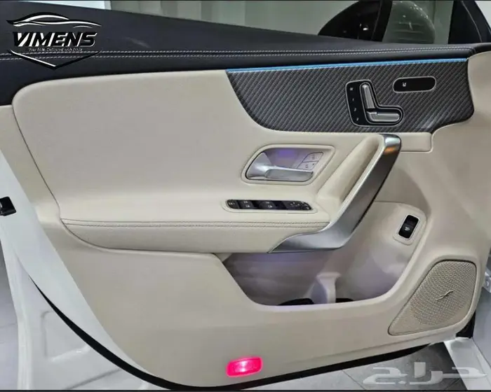 Mercedes Benz CLA250 4MATIC 2025 12