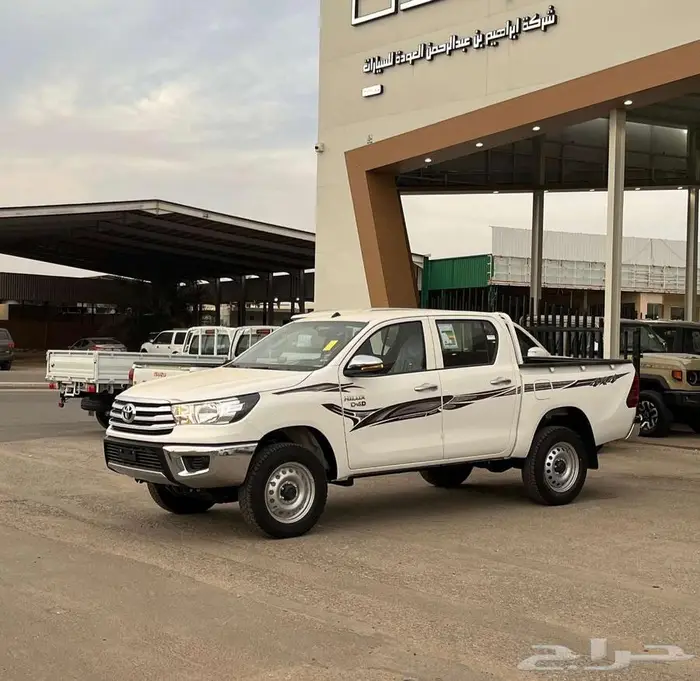 تويوتا هايلوكس جي ال2 سلق 2025 0