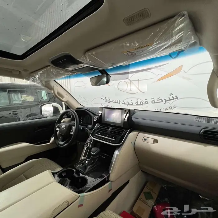 لاندكروزر GXR رقم 1 بريمي دبل بنزين تماتيك 2025 9