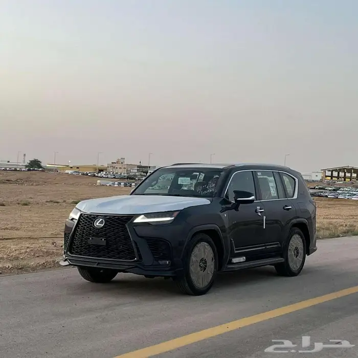 عرض خاص ليكزس LX 600 F SPORT 2025 0