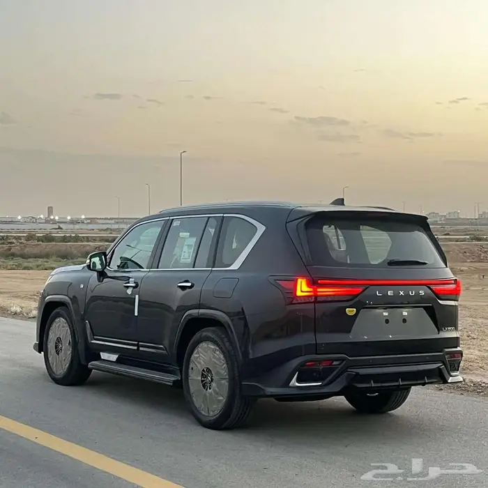 عرض خاص ليكزس LX 600 F SPORT 2025 12