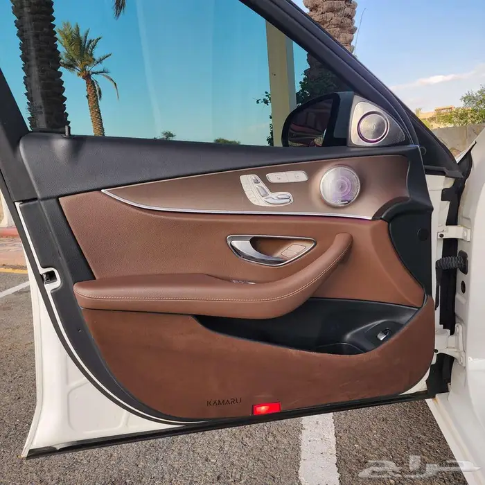 مرسدس بنز E300 نظيفه جدا 9
