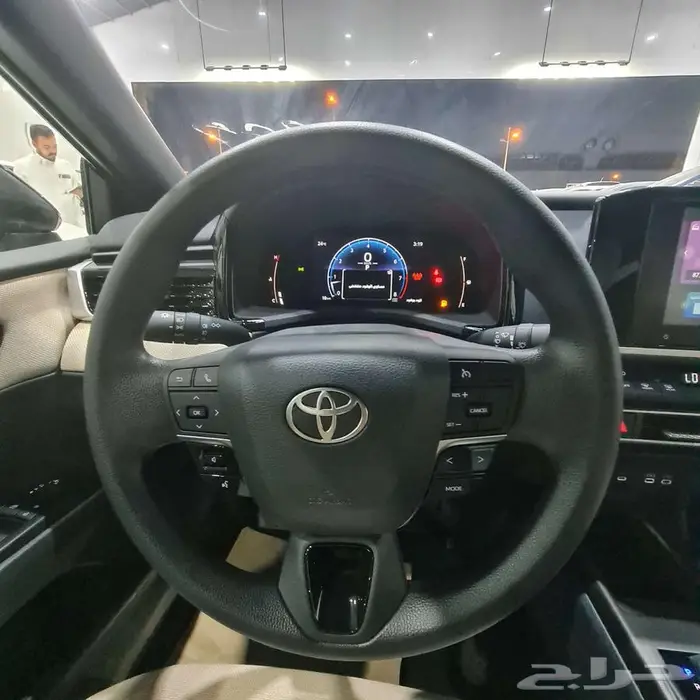 كامري استاندر E بنزين موديل 2025 6