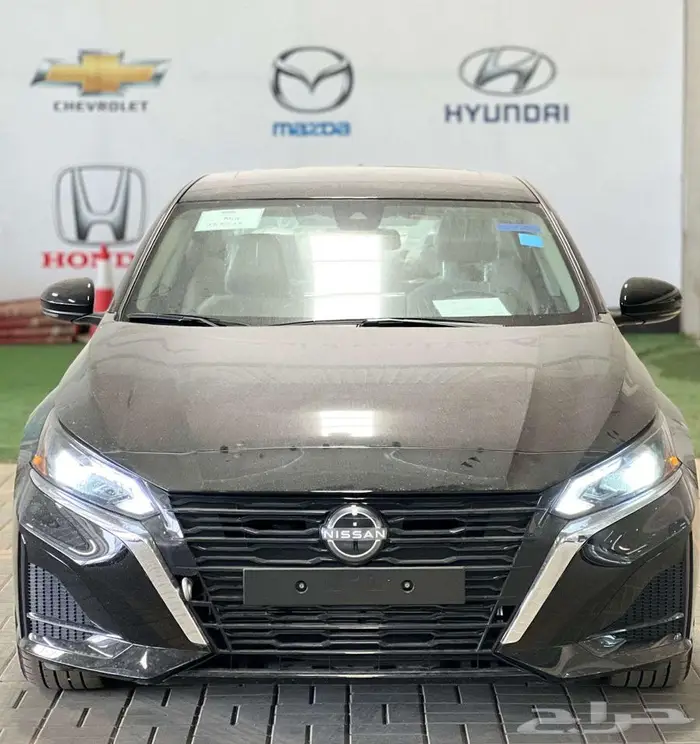 نيسان التيما نص فل SV 2025 واستاندر اسود عرض خاص 3