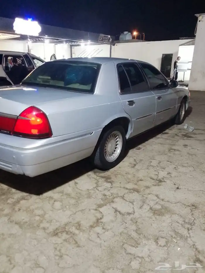 فورد جراند ماركيز موديل 2001 1