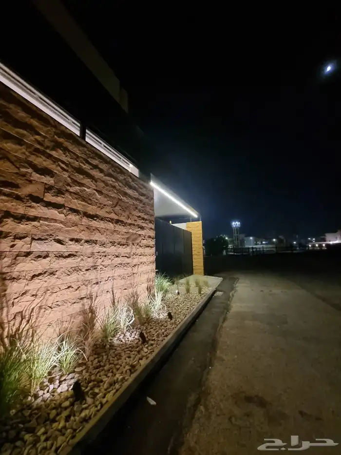 للبيع فيلا فاخره مودرن بحي الرفيعه 4