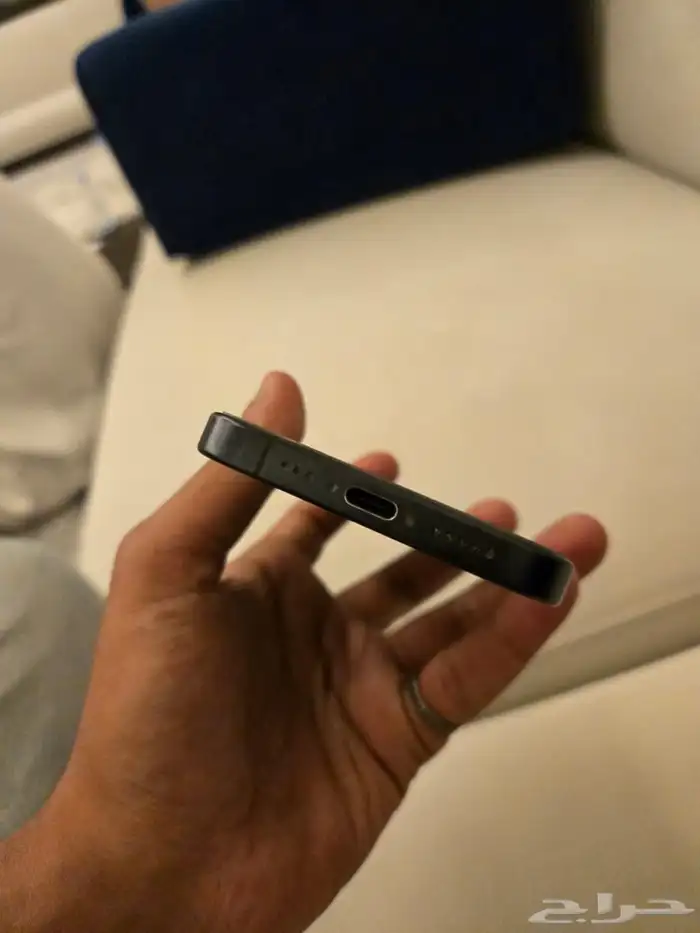 iphone 15 pro ازرق 3