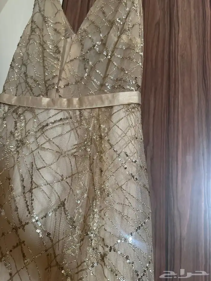 فستان ذهبي m 1