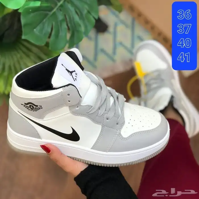 شوزات نسائيه 30