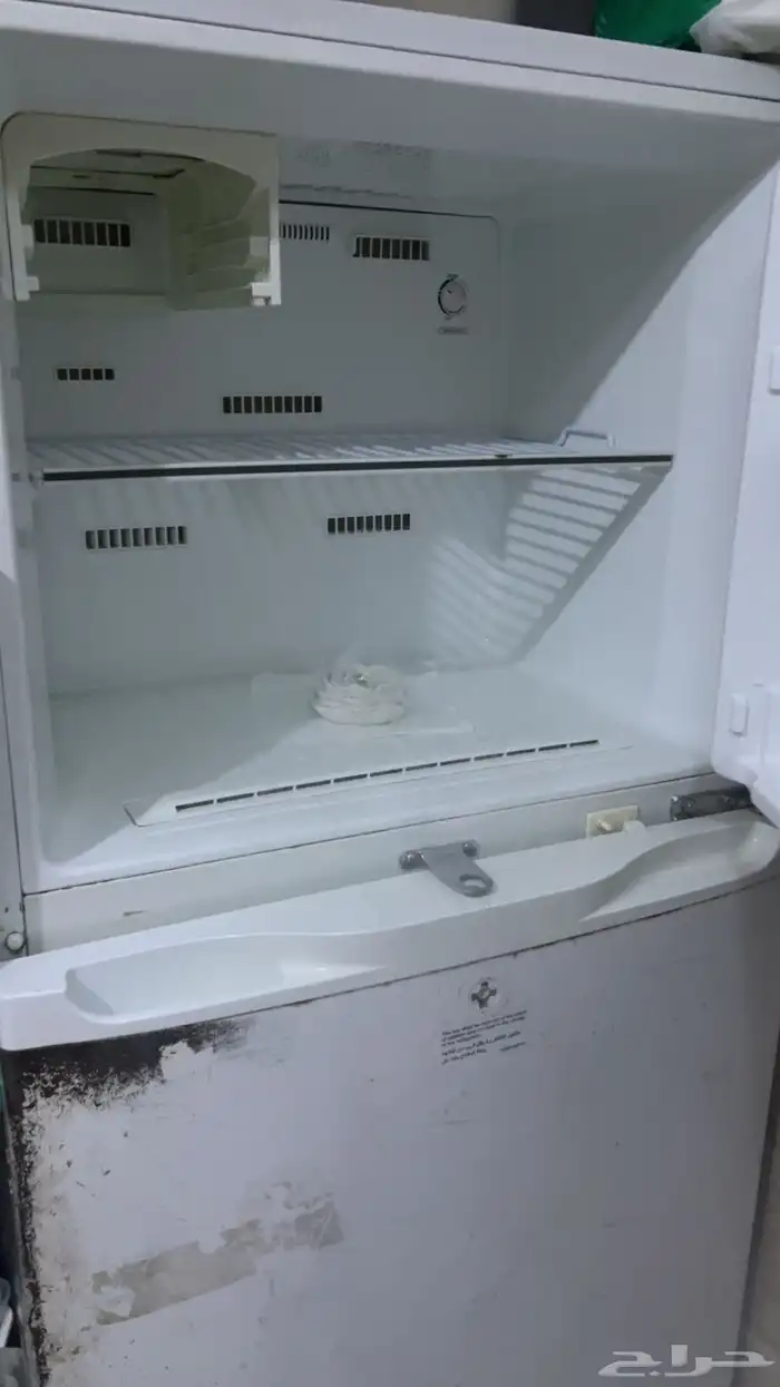 ثلاجه كبير و بحاله جيده 2