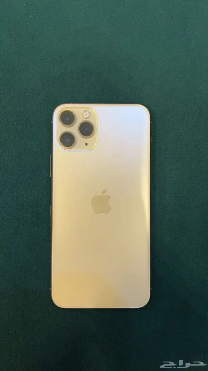 ايفون 11 برو ذهبي 256 شبة جديد للبيع 0