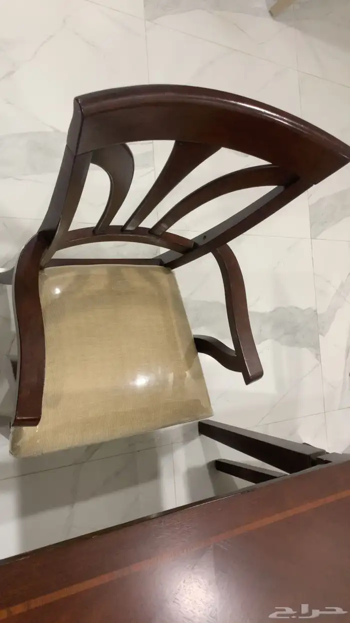 طاوله طعام للبيع عدد 8 كراسي 2