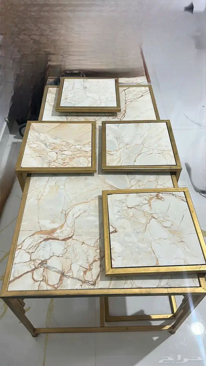 طاولة كبيره و4 خدمه 1