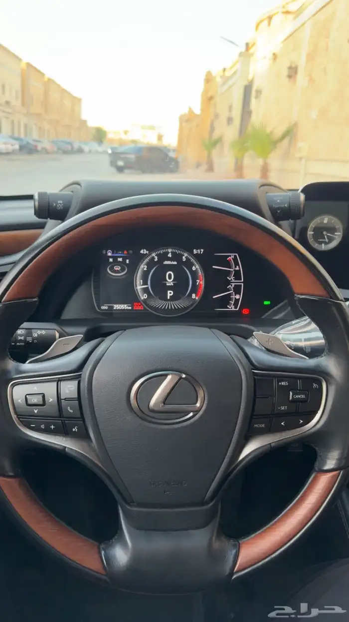 لكزس ES350 2024 ماشي 25 الف 18