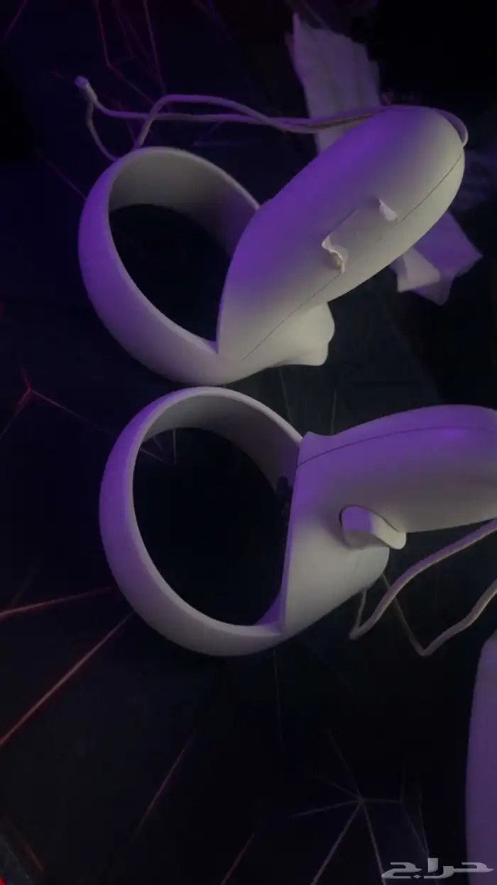 للبيع نظارة واقع افتراضي Oculus Quest 2 3