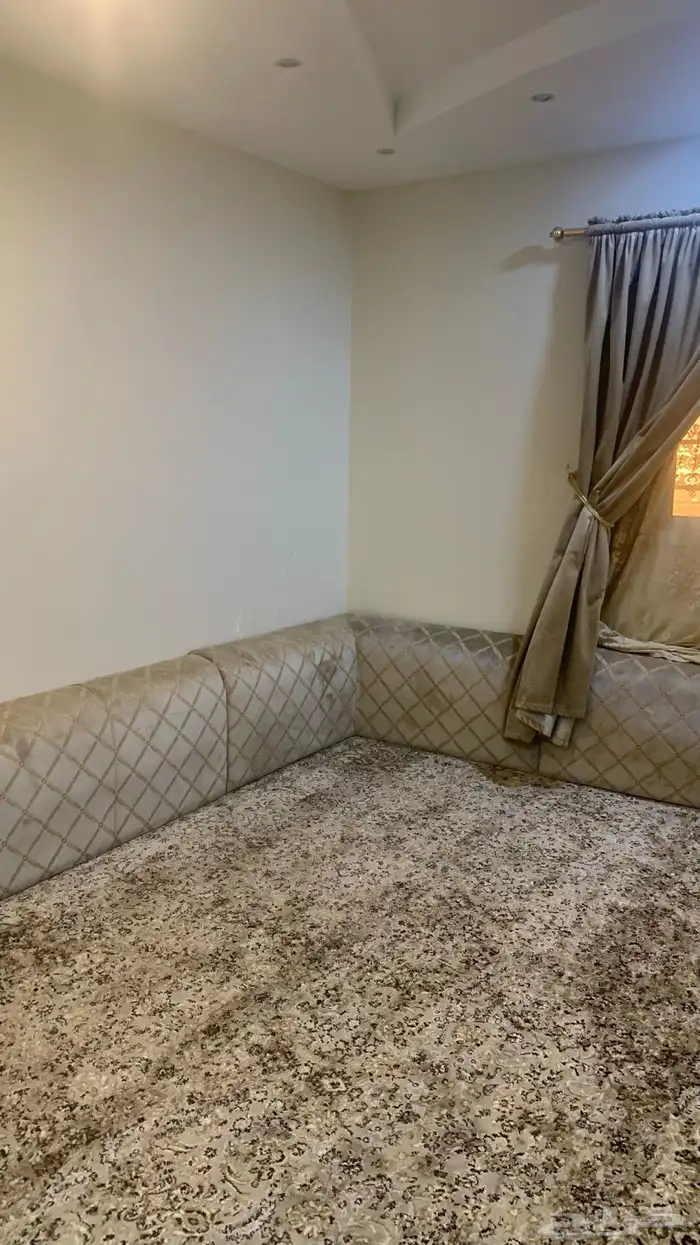 مساند و فراش 0