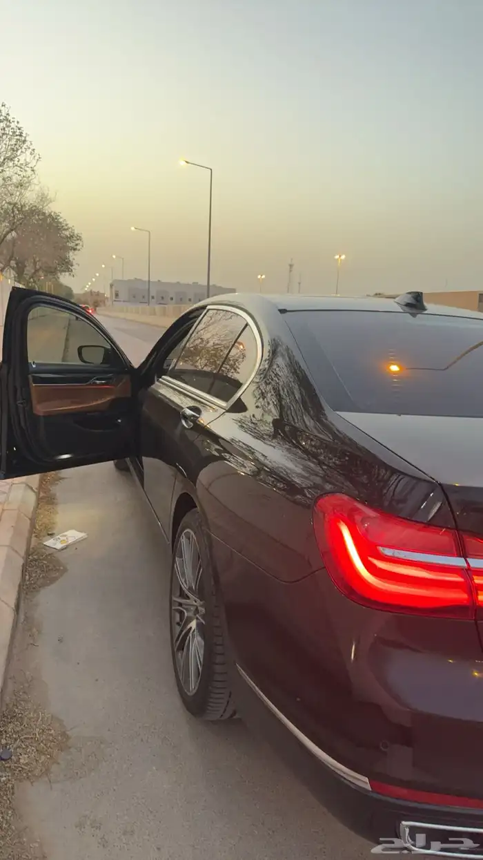 bmw730 2018 9