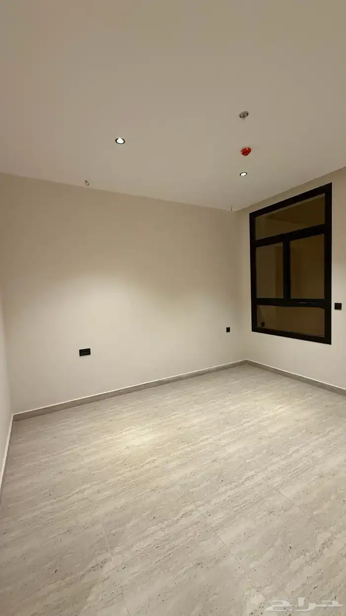 شقة للبيع في حي النرجس 11