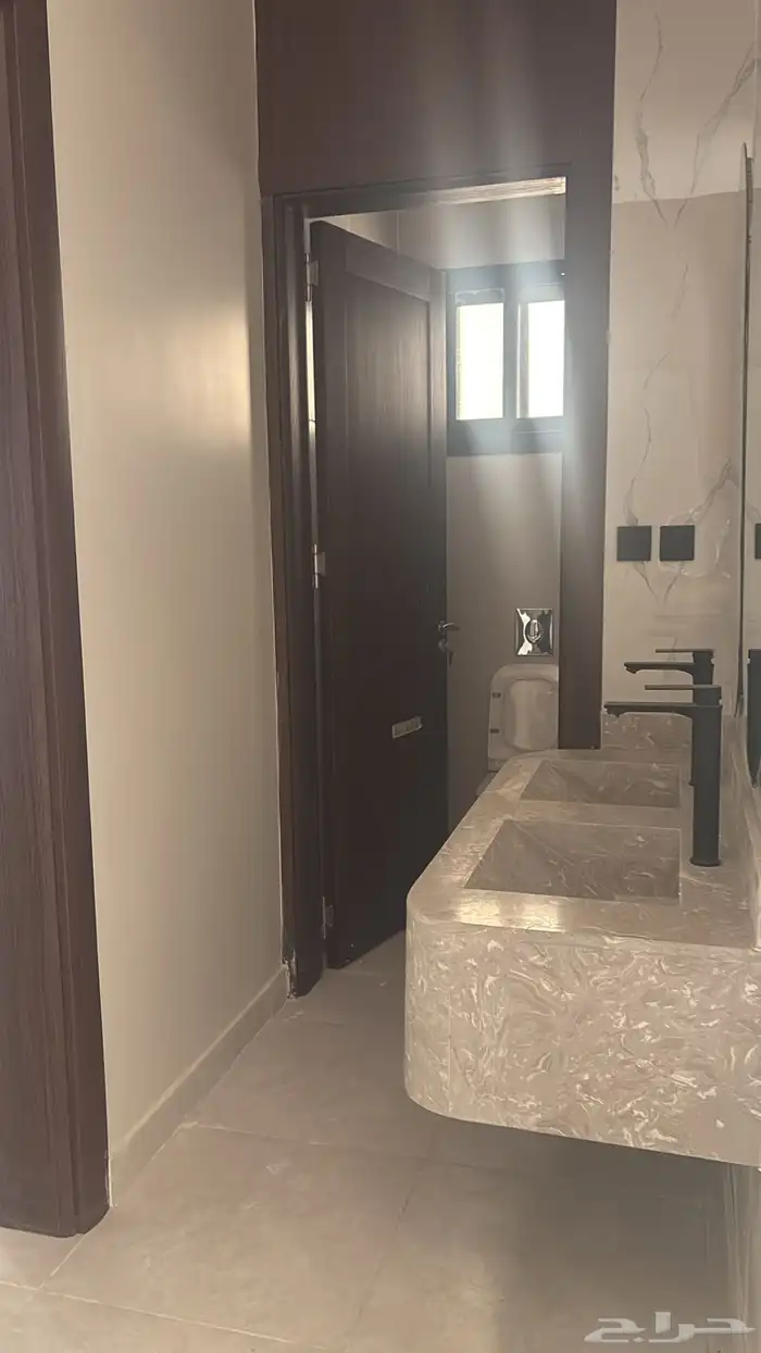 فلل روف علوى 750وشقق للبيع حي الصفا تبوك دور ارضي 570 الف 5