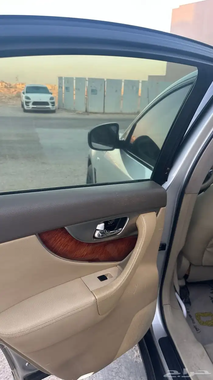 INFINITI FX35 - 2009 جيب انفينيتي 9