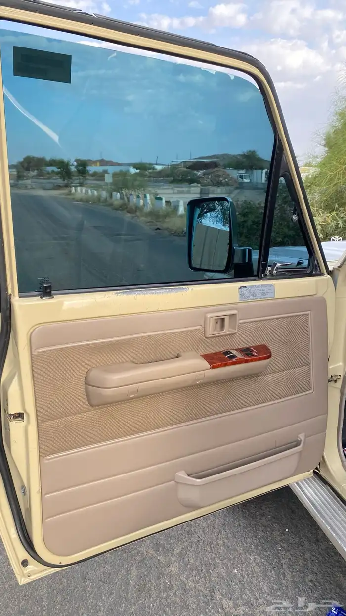 جيب شاص 13 رفرف 21