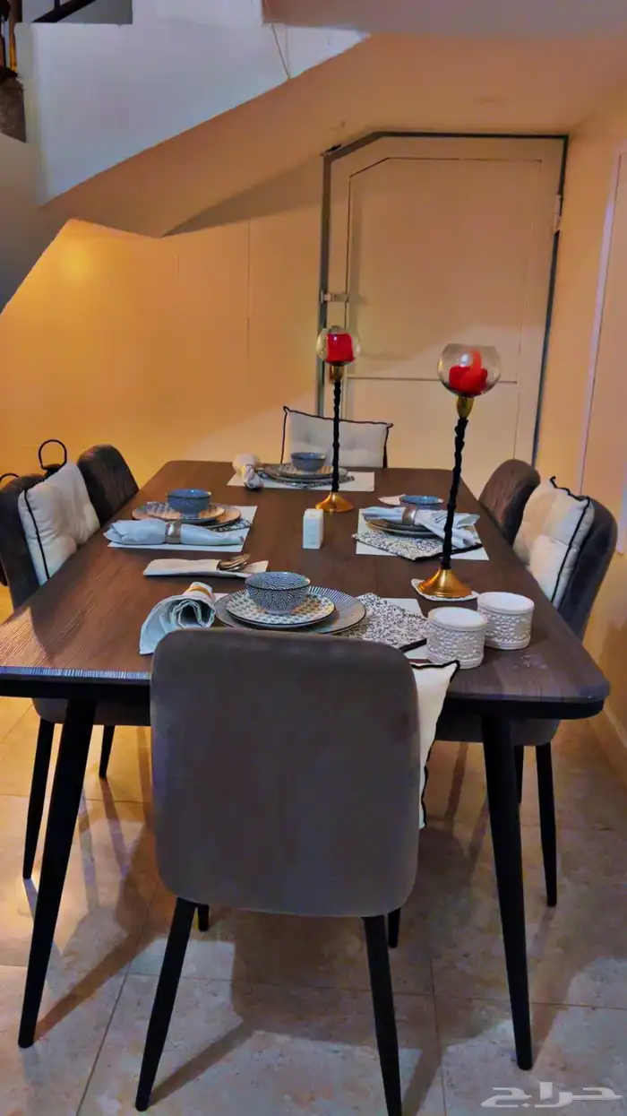 طاوله طعام 1