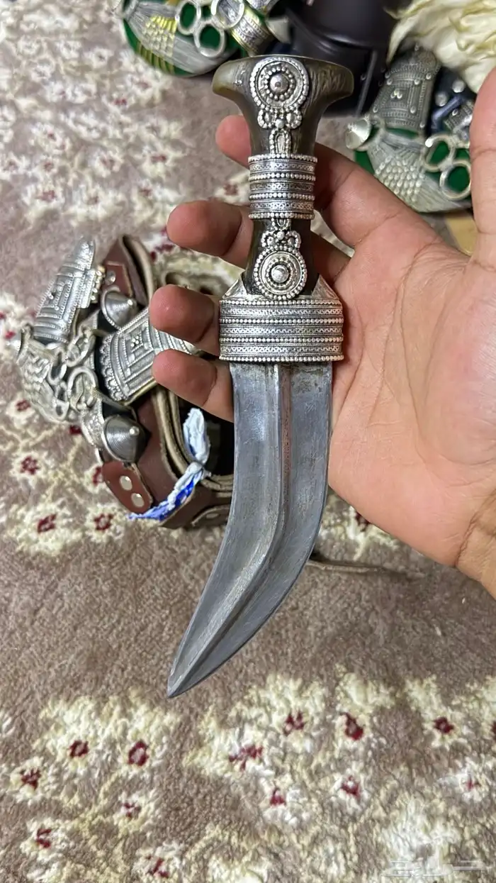 جنابي للبيع منها الزراف ومنها القرن ومنها حك الزراف القديم 2