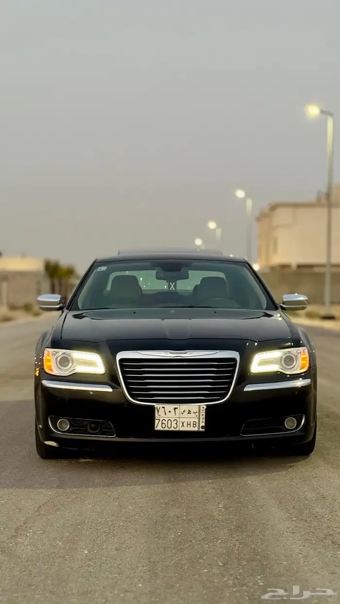 كرايسلر V8 2012 قمة النظافة 1