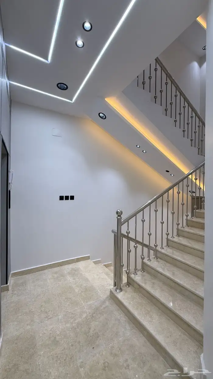 للبيع شقق سكنية فاخرة بالقرب من حى الضيافه والإسكان بالخميس 9