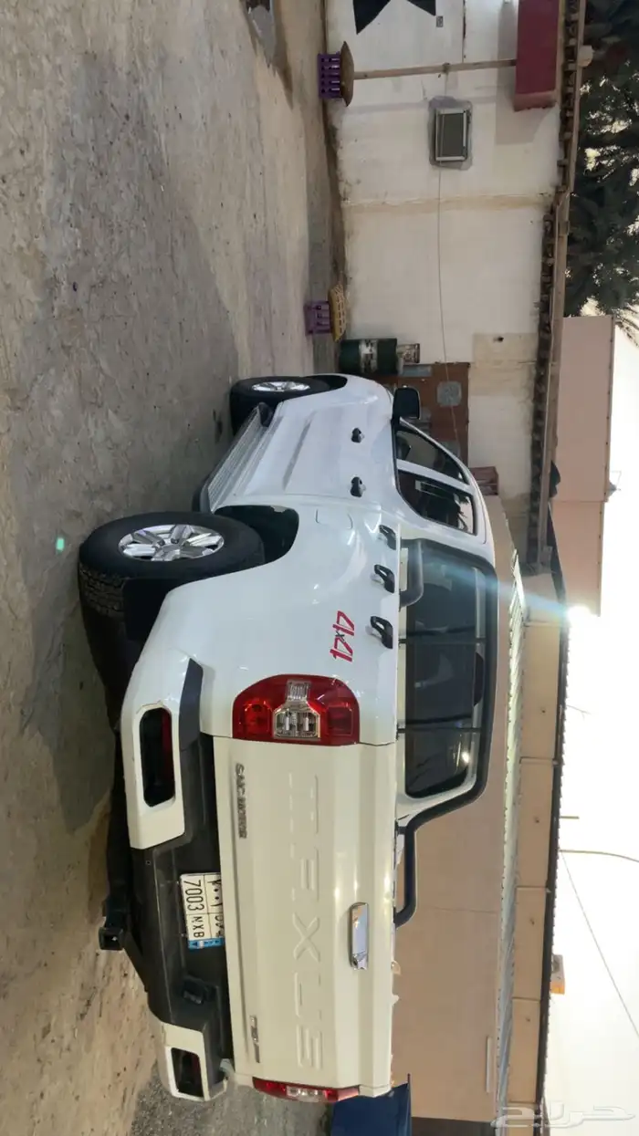 ماكسوس ديزل قير عادي دبل نظيفه ممشا 100 الف 0