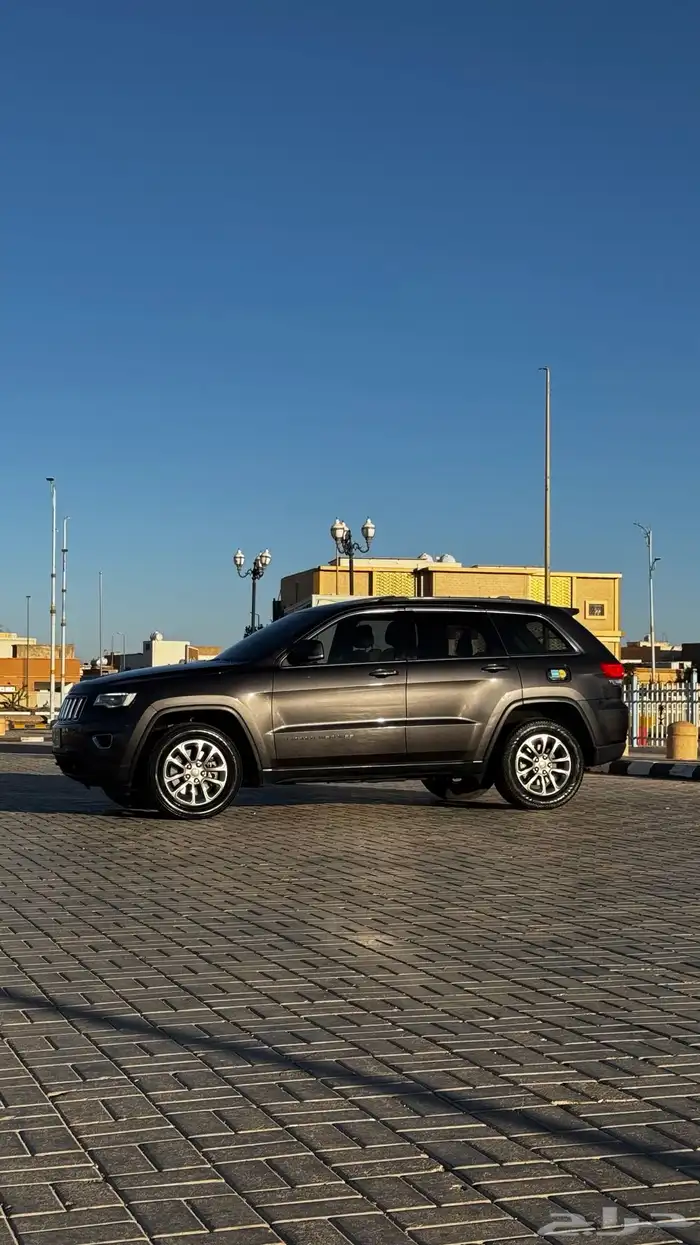 جيب جراند شيروكي 2015 لاريدو V6 5