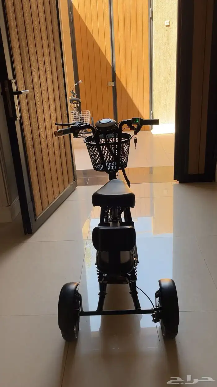 سكوتر ثلاث عجلات وكاله بقراطيسه 3