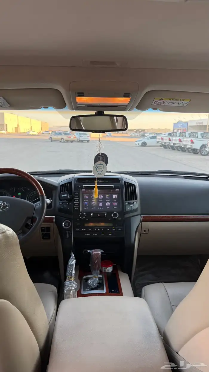 لاندكروزرGXR 2014 فل كامل شرط بدي ومحركات 26