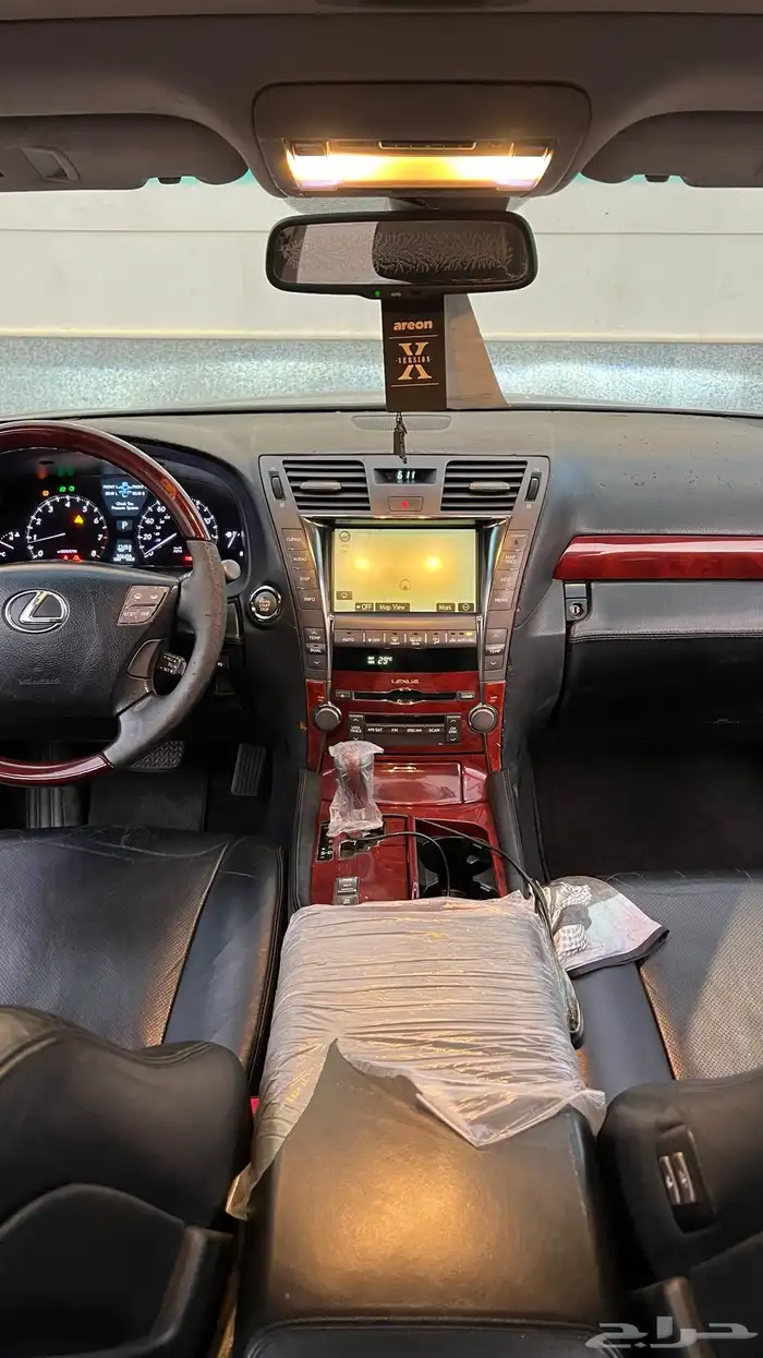 لكزس LS460 بقمة النظافه 8