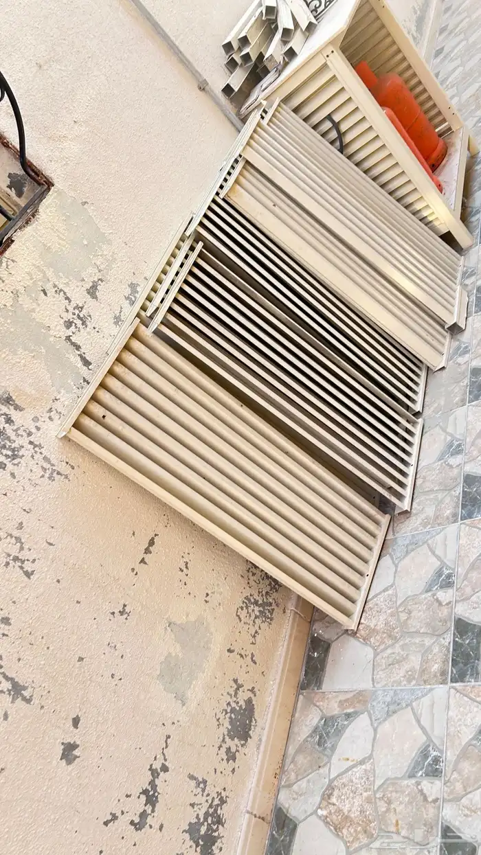 شتر شباك ألومنيوم 1