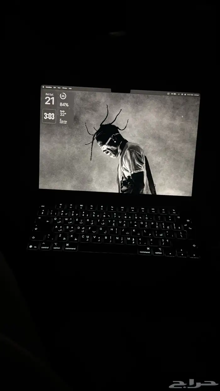 ماك بوك m4 2