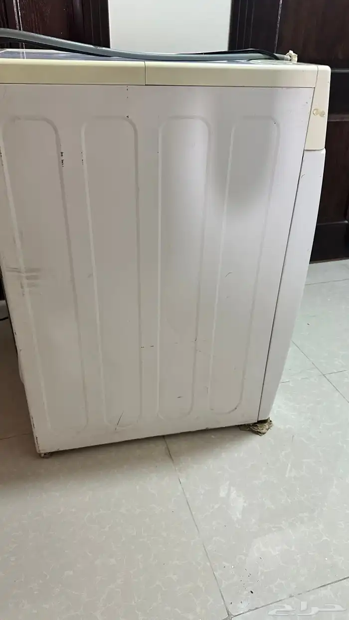 للبيع غساله LG 4
