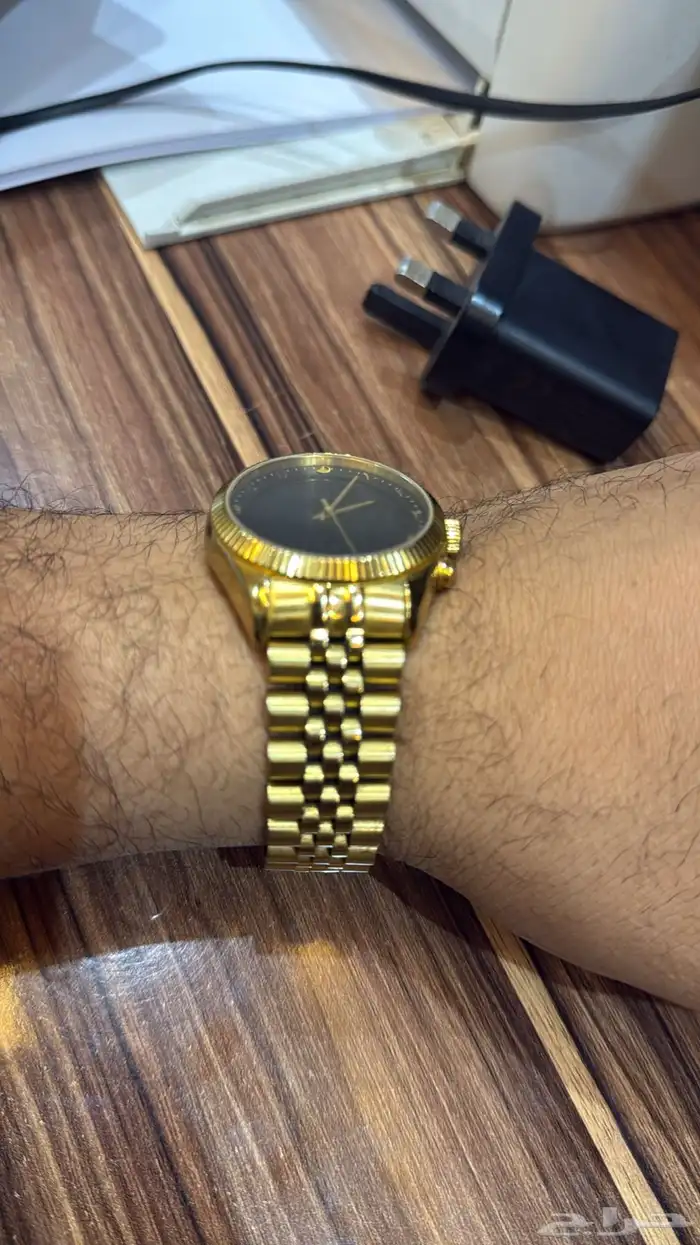 ساعه الحرمين لسه جديده استعمال 3 شهور سعر شراء 550 1