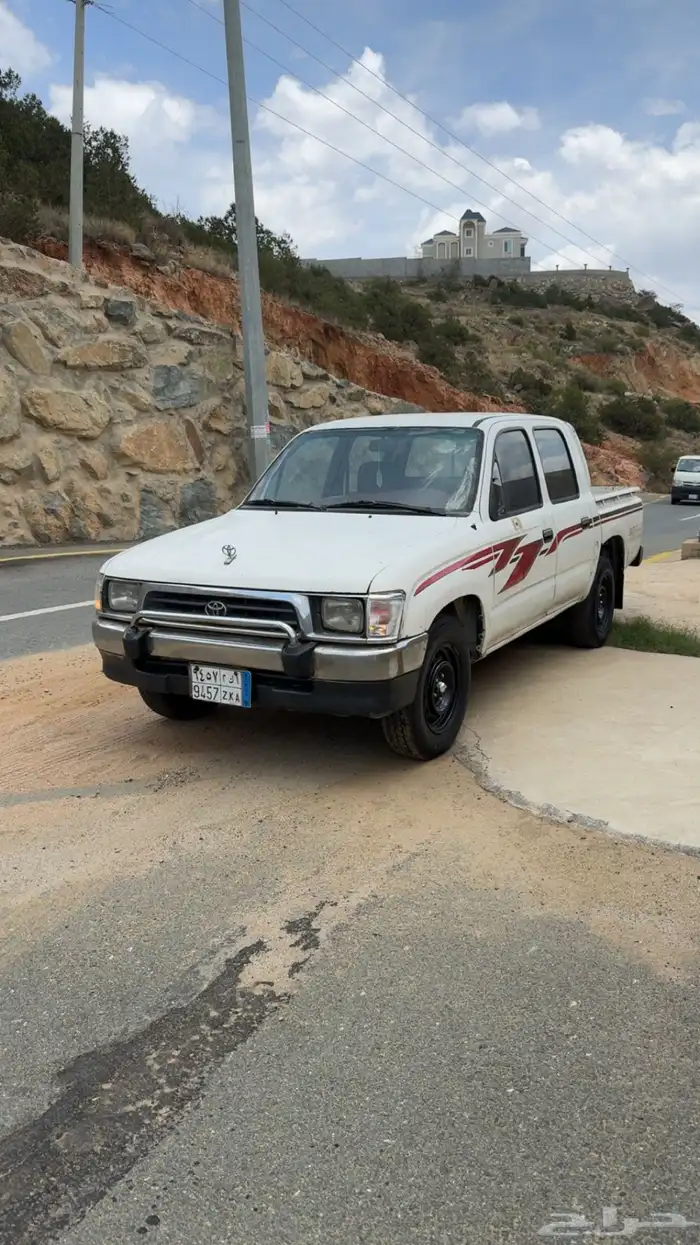 هايلكس موديل2000 5