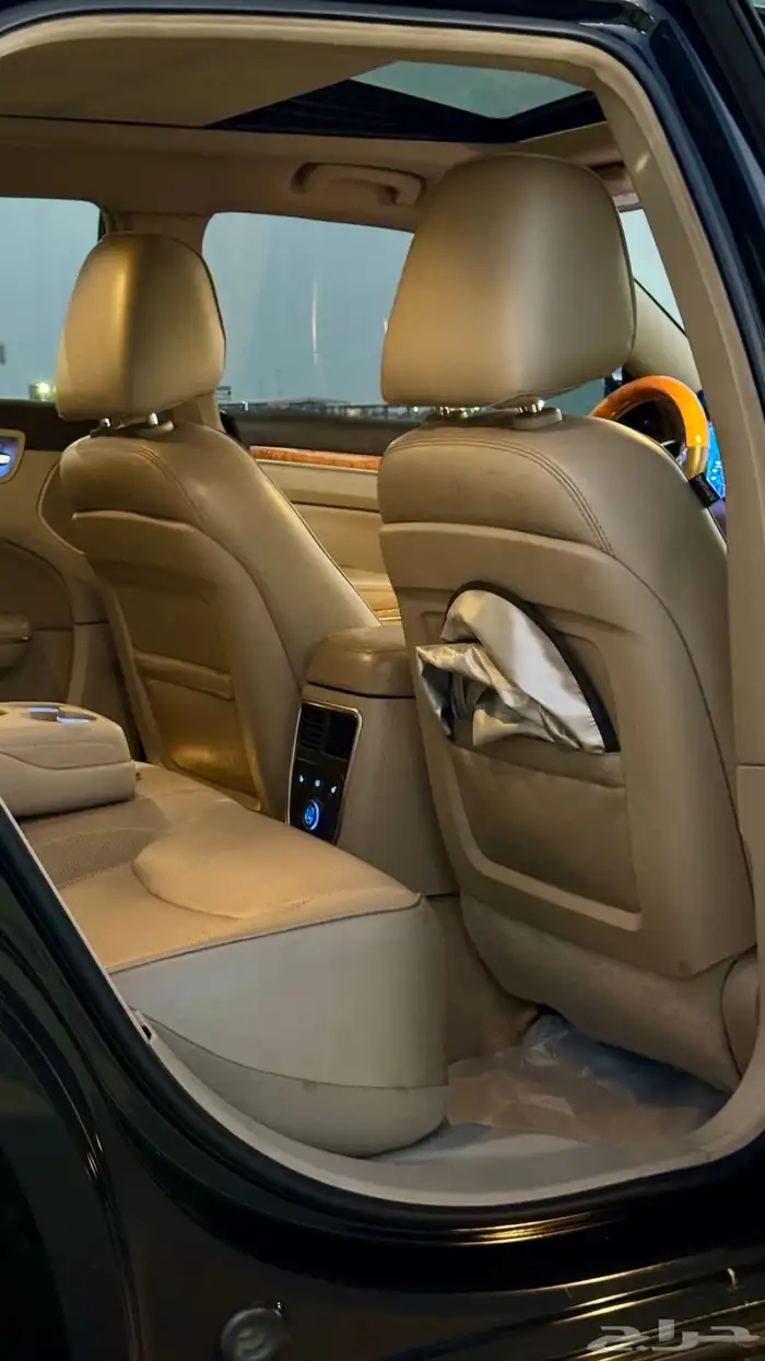 كرايسلر V8 2012 قمة النظافة 19