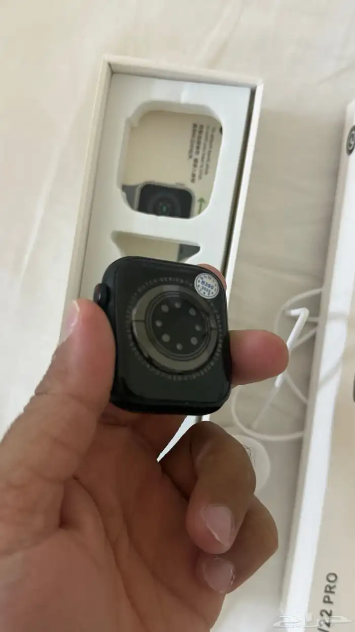 ساعة رياضية شبيهة ابل 2