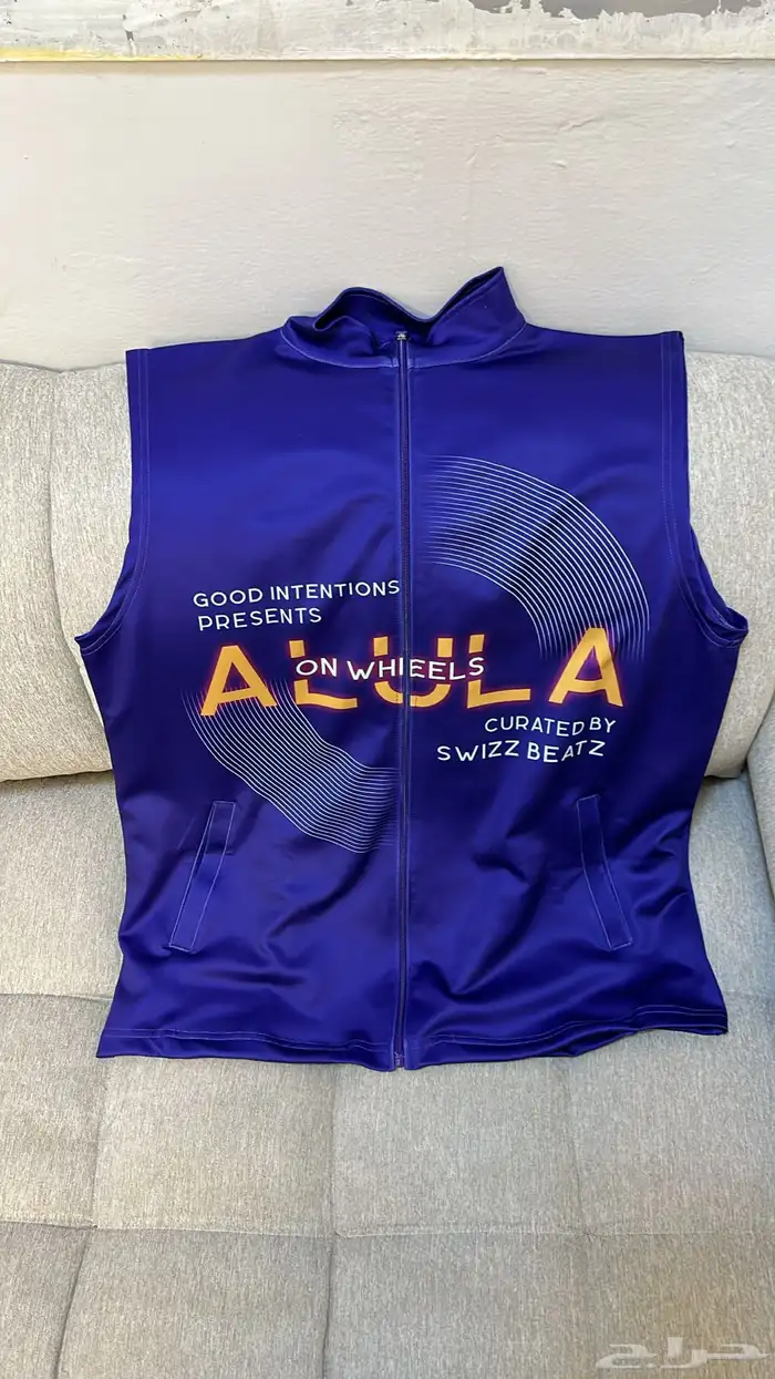 استيكرات وبنرات مشاريع كبيره مواجدين على مدار الساعه 16