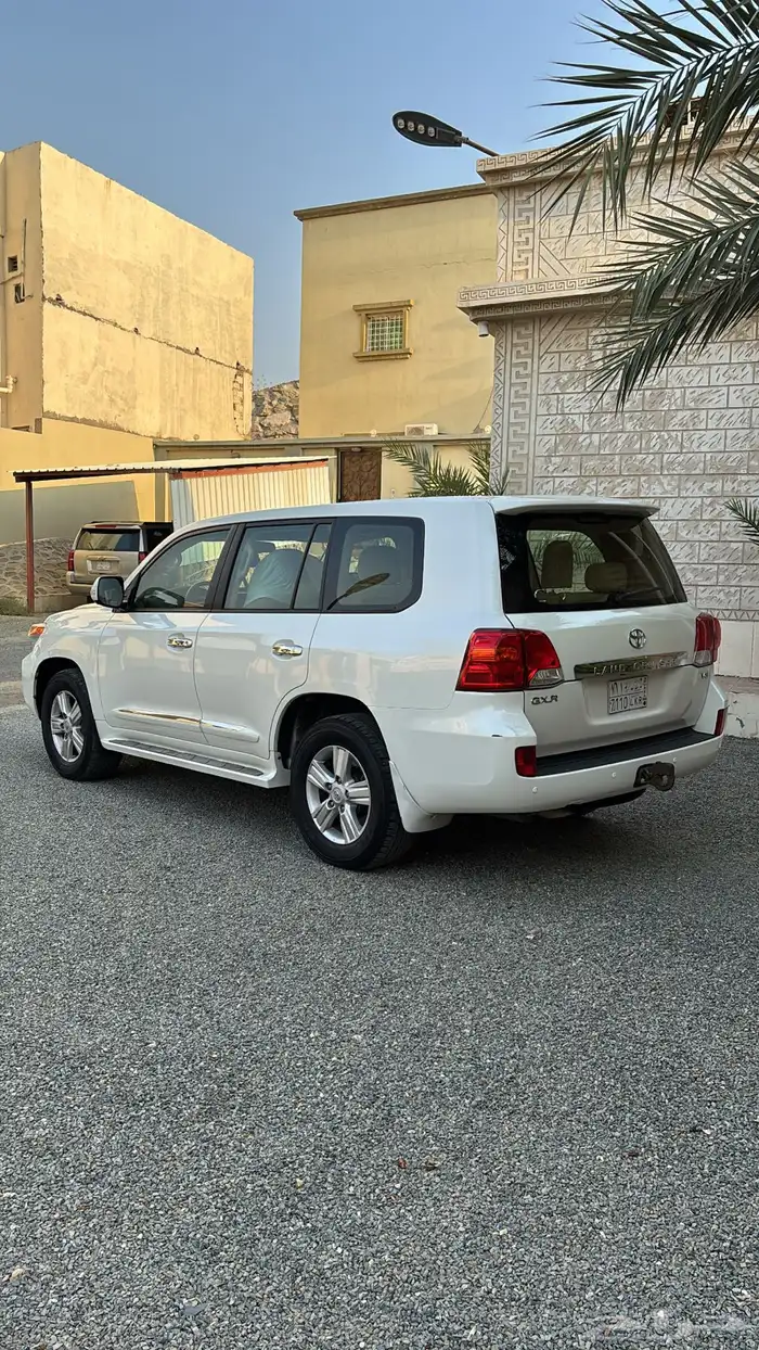 لاندكروزر مديل 2014 فل 8 سرندل فل كامل 8