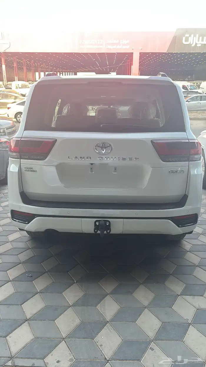 تويوتا لاندكروزر GXR-L2-2024بنزين سعودي اقل سعر 4