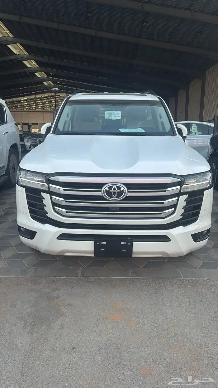 تويوتا لاندكروزر GXR-L2-2024بنزين سعودي اقل سعر 1
