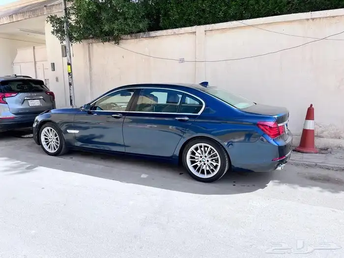 BMW 730 موديل 2014 1