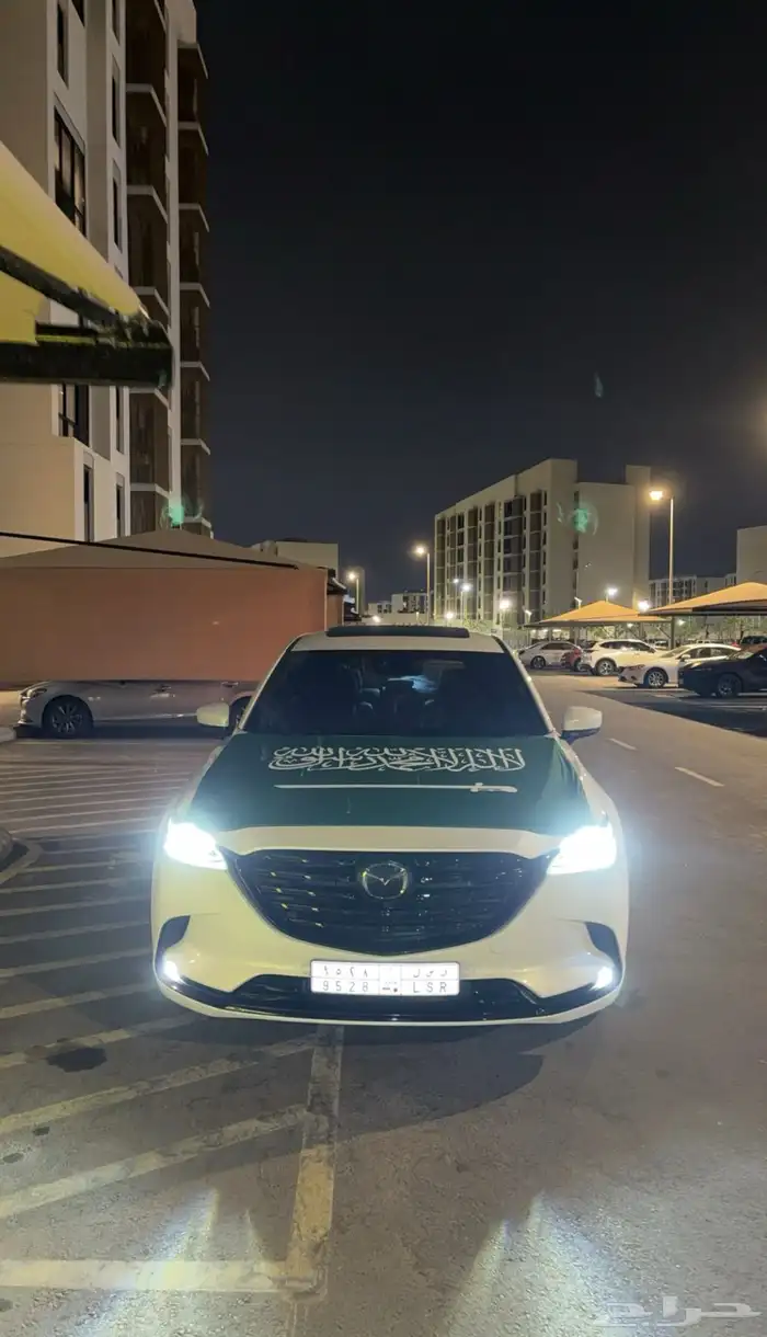مازدا CX-9 Signature 2023 أبيض نظيفة (83 ألف كم) للبيع 2