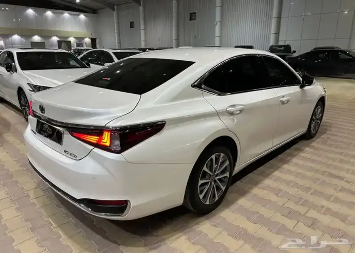 لكزس ES250 موديل 2024 نضيف 23