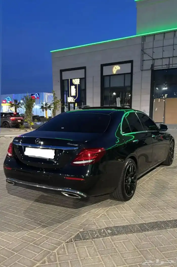 مرسيدس بينز E300 4