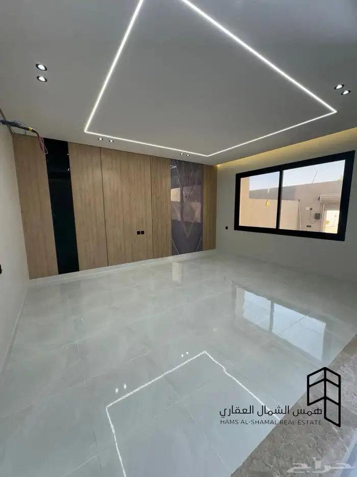 للبيع فيلا روف ارضي حي الريان 1